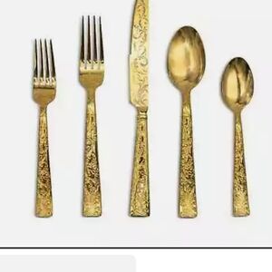 45 piece set parisian garden by ricci
